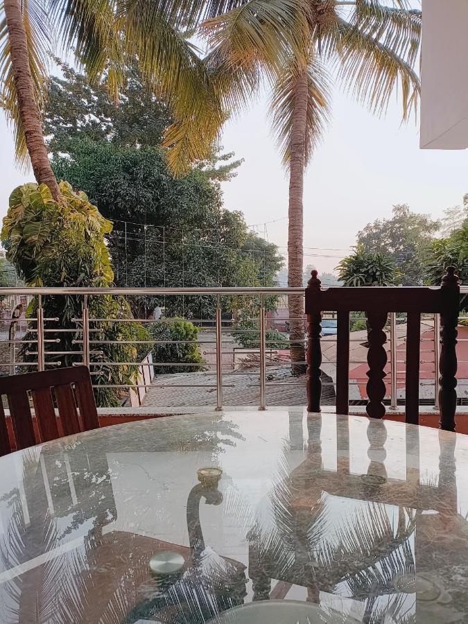 The Gupta Guest House ブッダガヤ エクステリア 写真